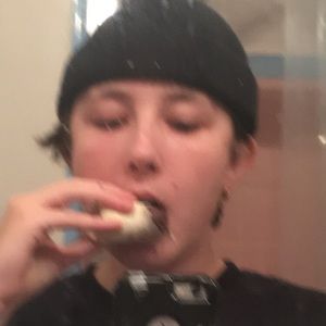 Meet your Posher, Lily